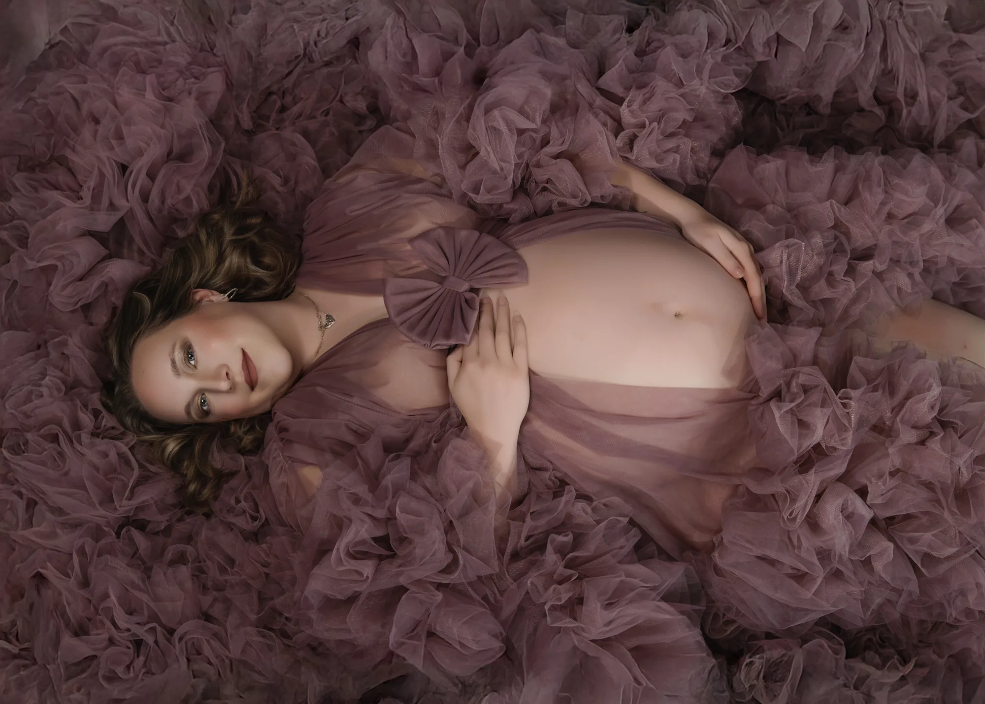 Maternity session with soft styling