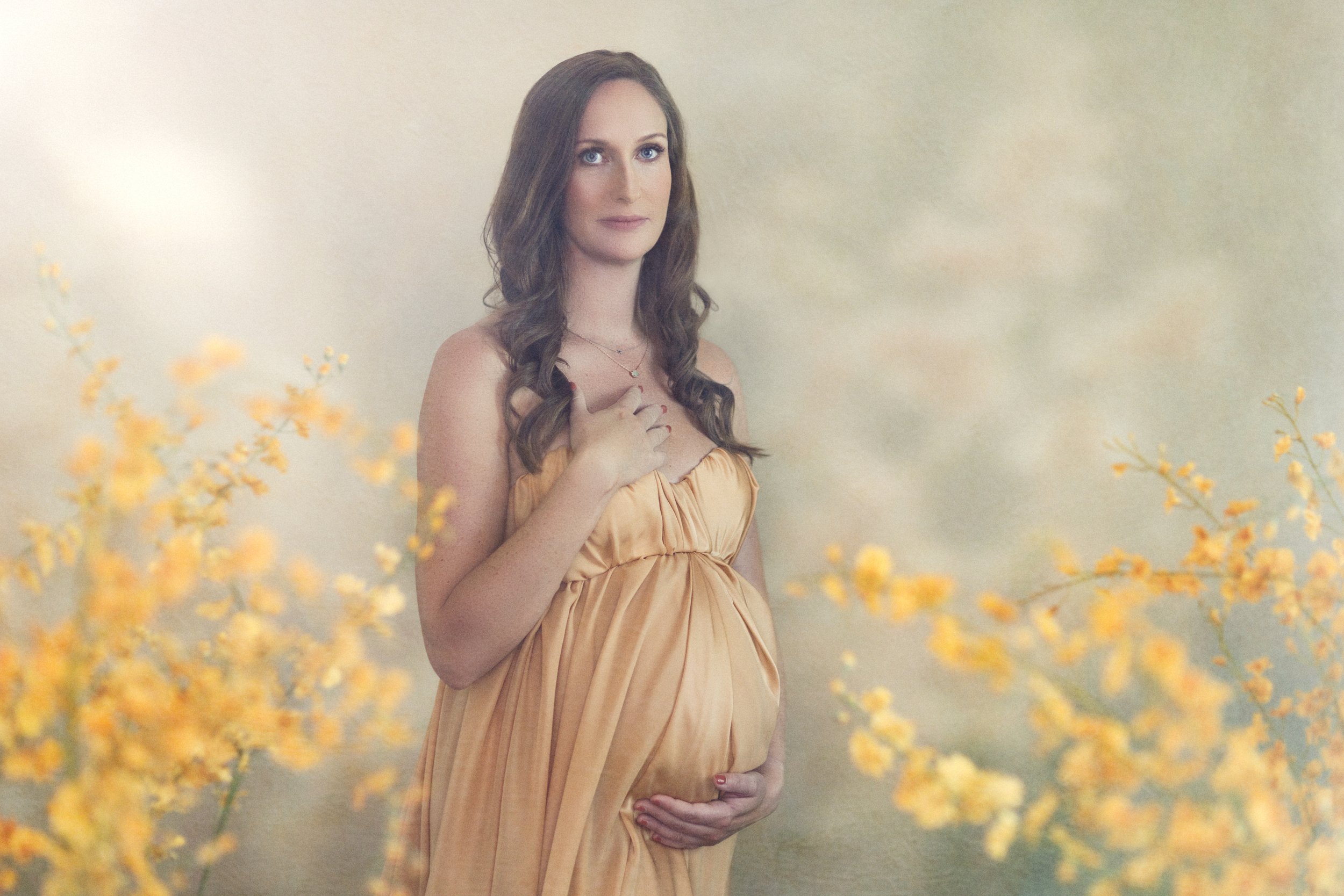 Rachel maternity glow portrait
